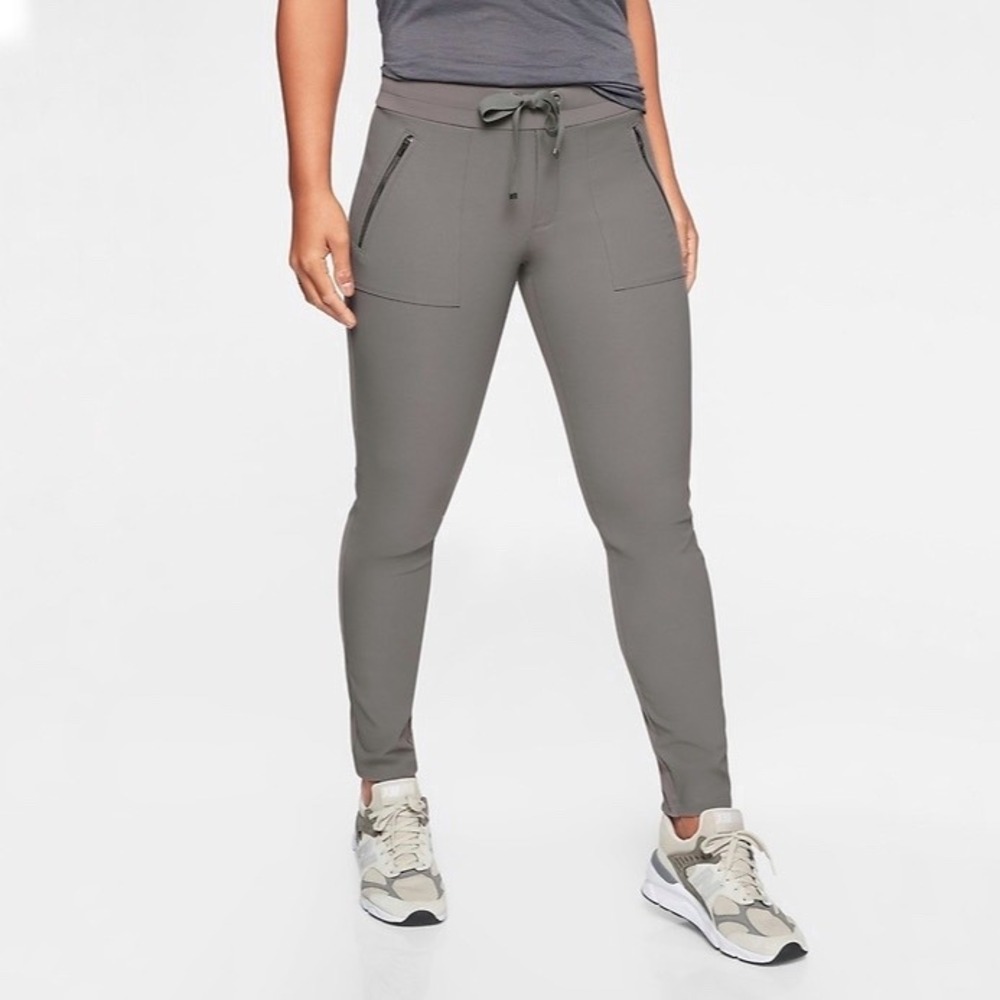 Athleta Women's Headlands Hybrid Cargo‎ Tights Gray Hiking Pants Women Size 4